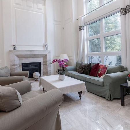 Luxurious Private Rooms In Ричмънд Екстериор снимка